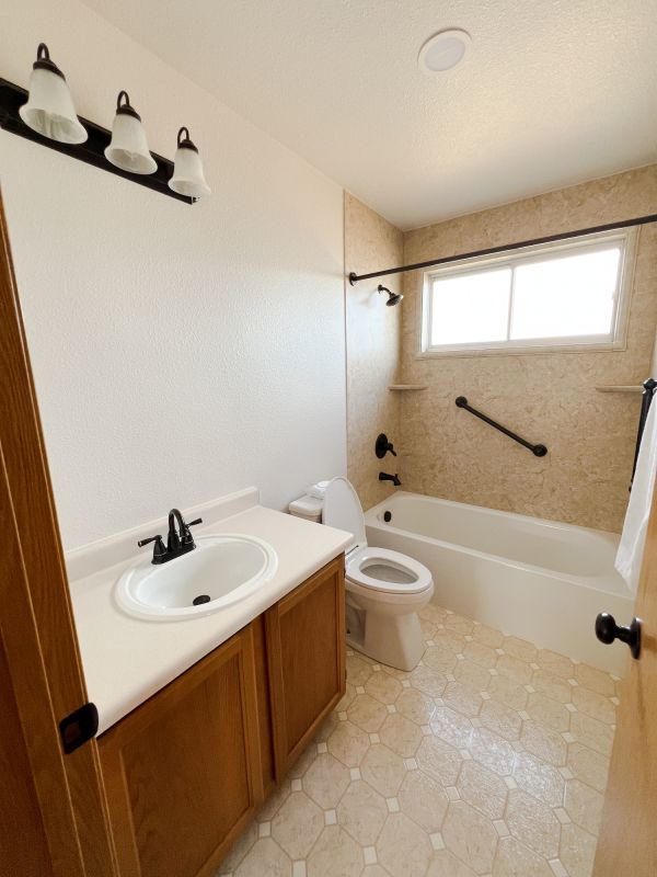 Top Bathroom Remodeling Companies in Farmingville, NY